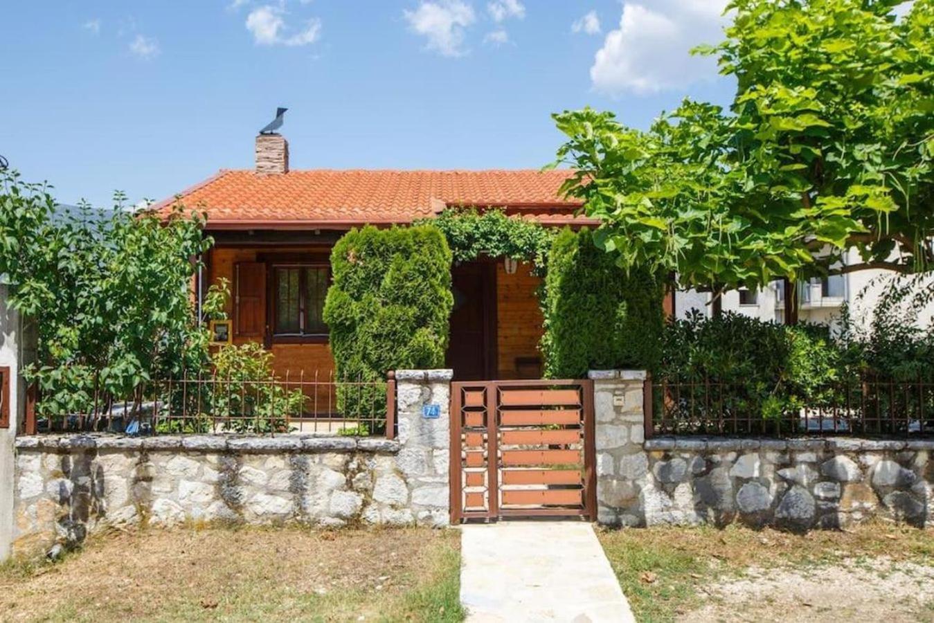 Wooden House In Ioannina Lägenhet Exteriör bild